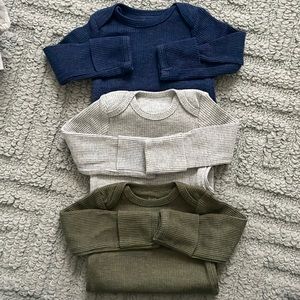 3 long sleeved baby thermals